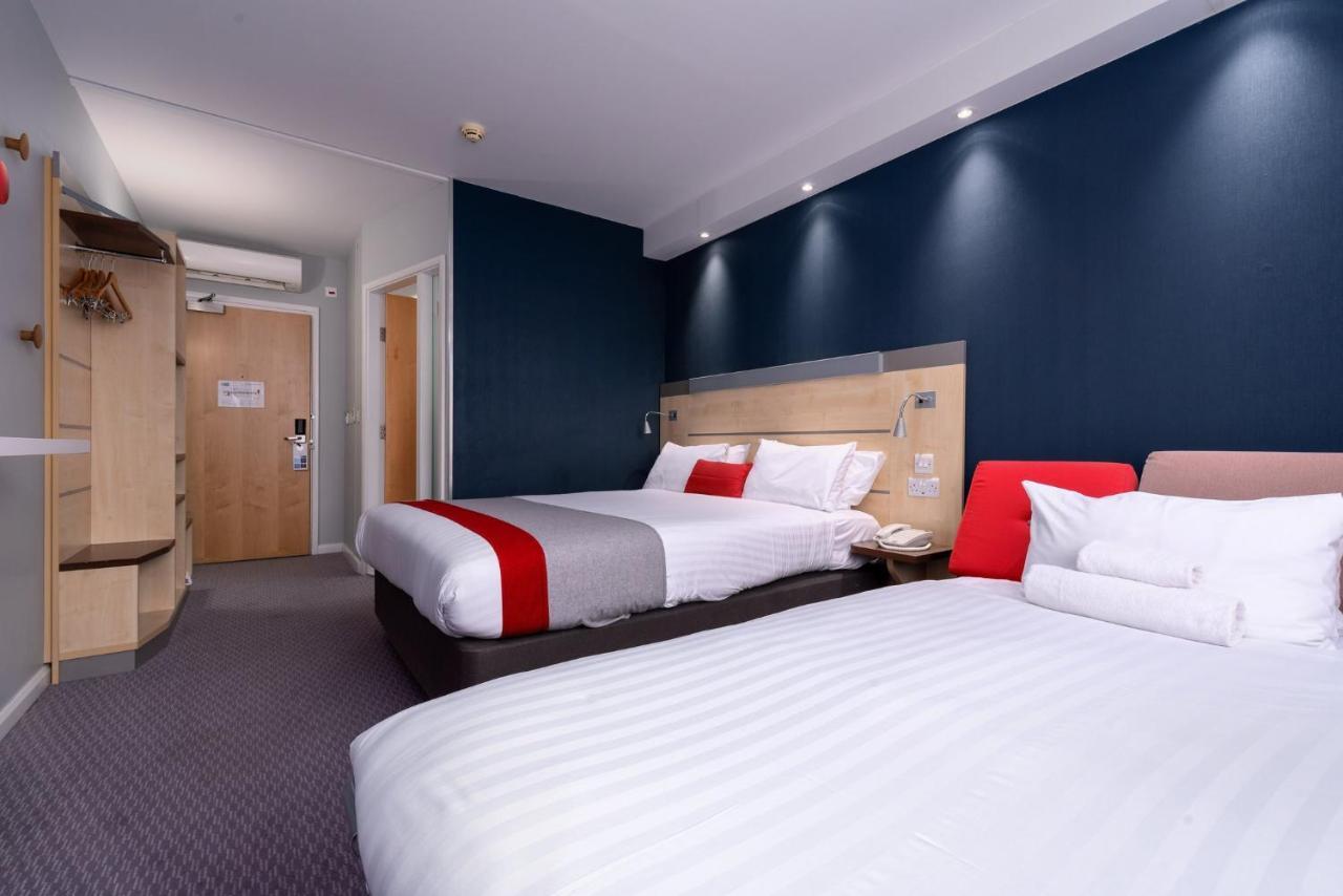 Holiday Inn Express Burnley M65 Jct 10, An Ihg Hotel Eksteriør bilde